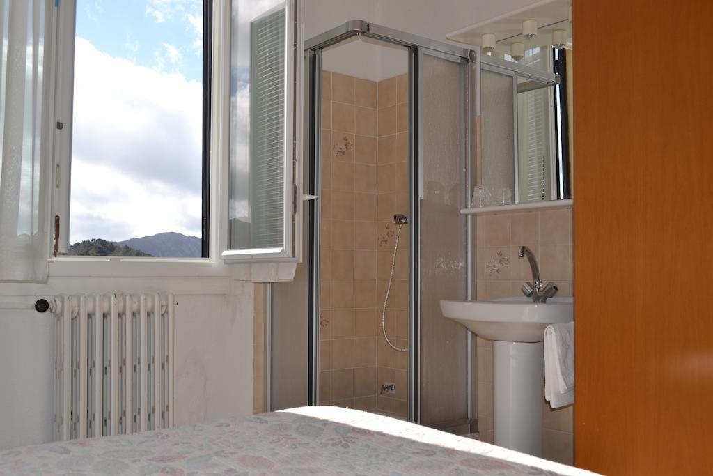 Hotel Aitone Évisa Zimmer foto